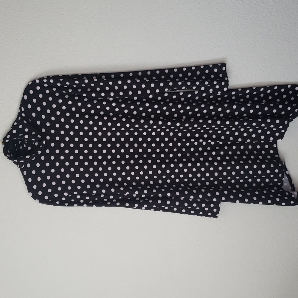 2 chic polka dot shift dress. Size M/L.
